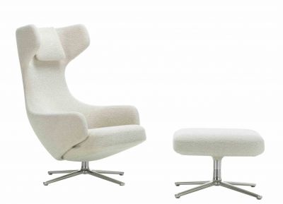 Grand Repos Sessel mit Ottoman von Vitra, elfenbeinfarbenem Nubia-Bezug und poliertem Aluminiumfuß.